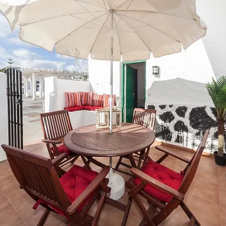 Luxury Beach Ocean Views Apartment Playa Honda (Lanzarote)