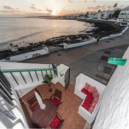 Luxury Beach Ocean Views Apartment Playa Honda (Lanzarote)