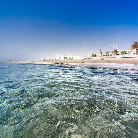 Luxury Beach Ocean Views Apartmán *